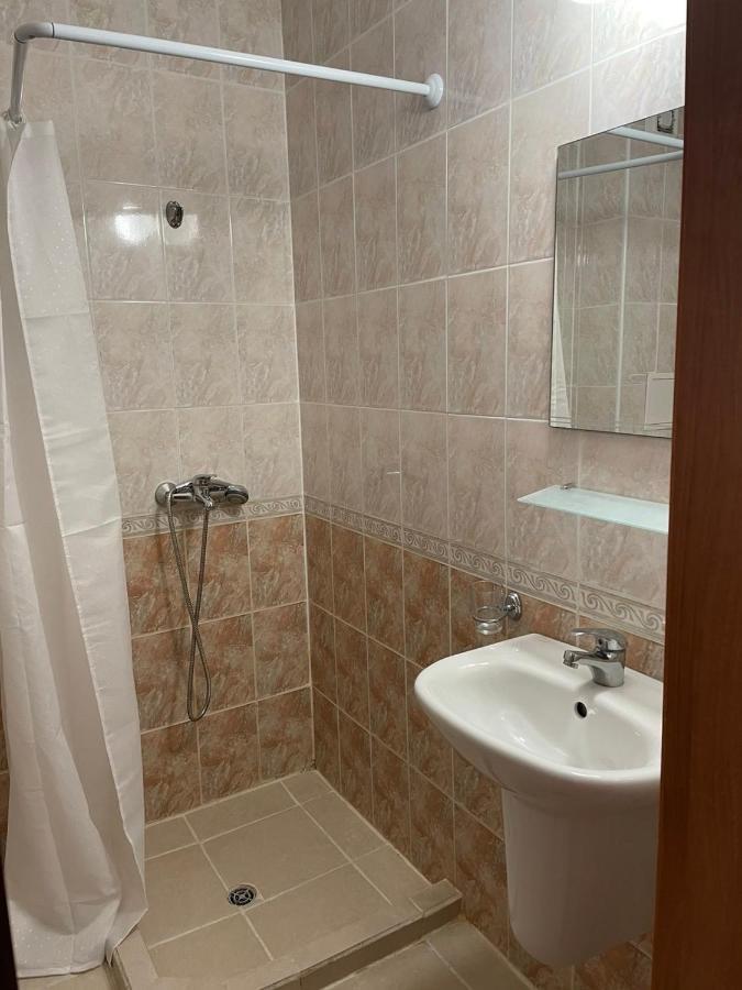 Rutland Sp Apartments Равда Экстерьер фото