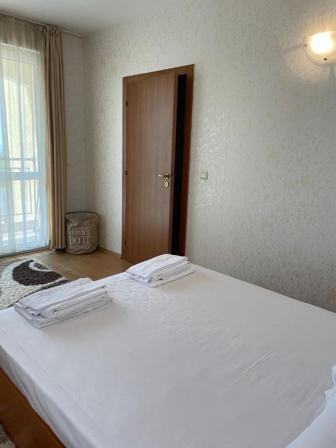 Rutland Sp Apartments Равда Экстерьер фото